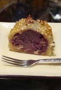 紫芋餡のロールパイ　変わりスイートポテト