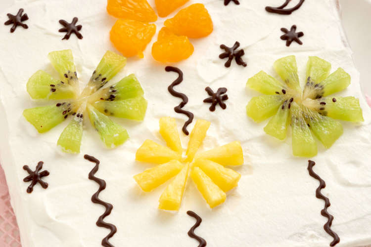 フルーツ花火ショートケーキ レシピ 作り方 By デコスイーツブック クックパッド 簡単おいしいみんなのレシピが366万品