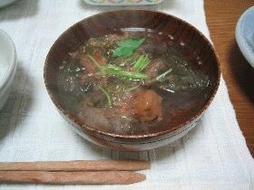 おぼろ昆布と梅干で超~簡単お吸い物☆