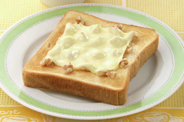 くるみチーズトーストの画像