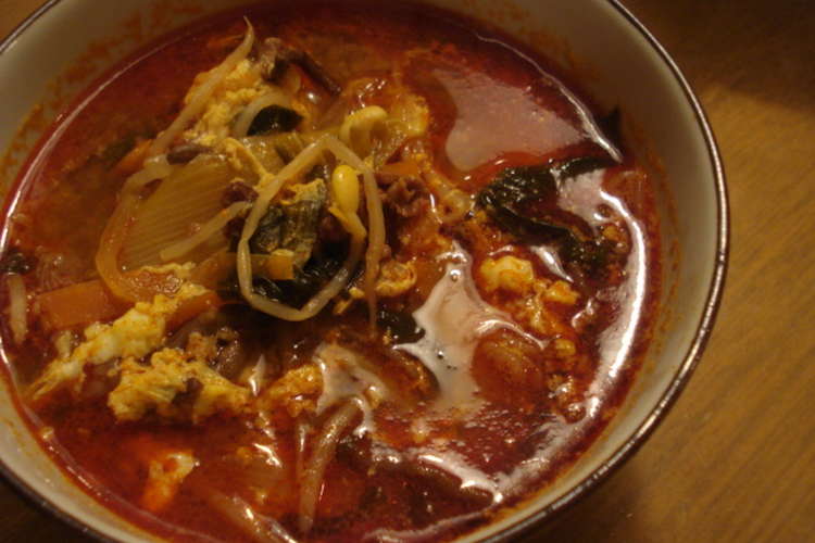 本場の味 韓国激辛ユッケジャンスープ レシピ 作り方 By ちるみるぴい クックパッド 簡単おいしいみんなのレシピが352万品