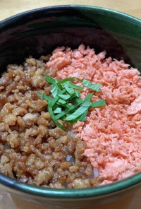 鶏そぼろ(2色丼)