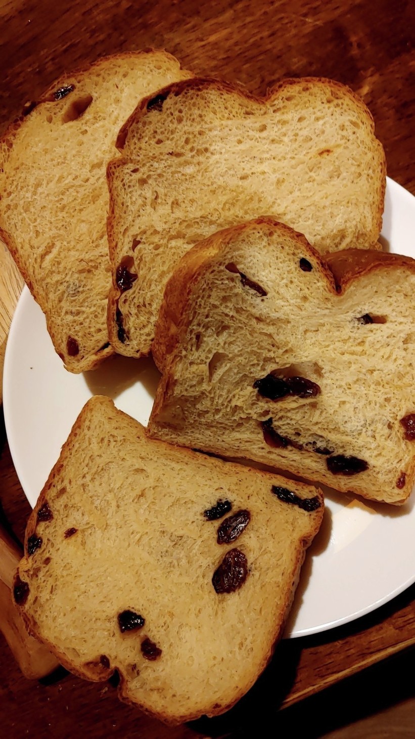 黒糖レーズン山型食パンの画像