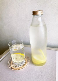 毎朝　レモン水