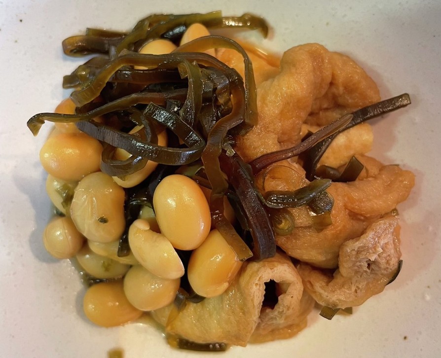 蒸し大豆と油揚げの紫蘇昆布佃煮味の煮物の画像