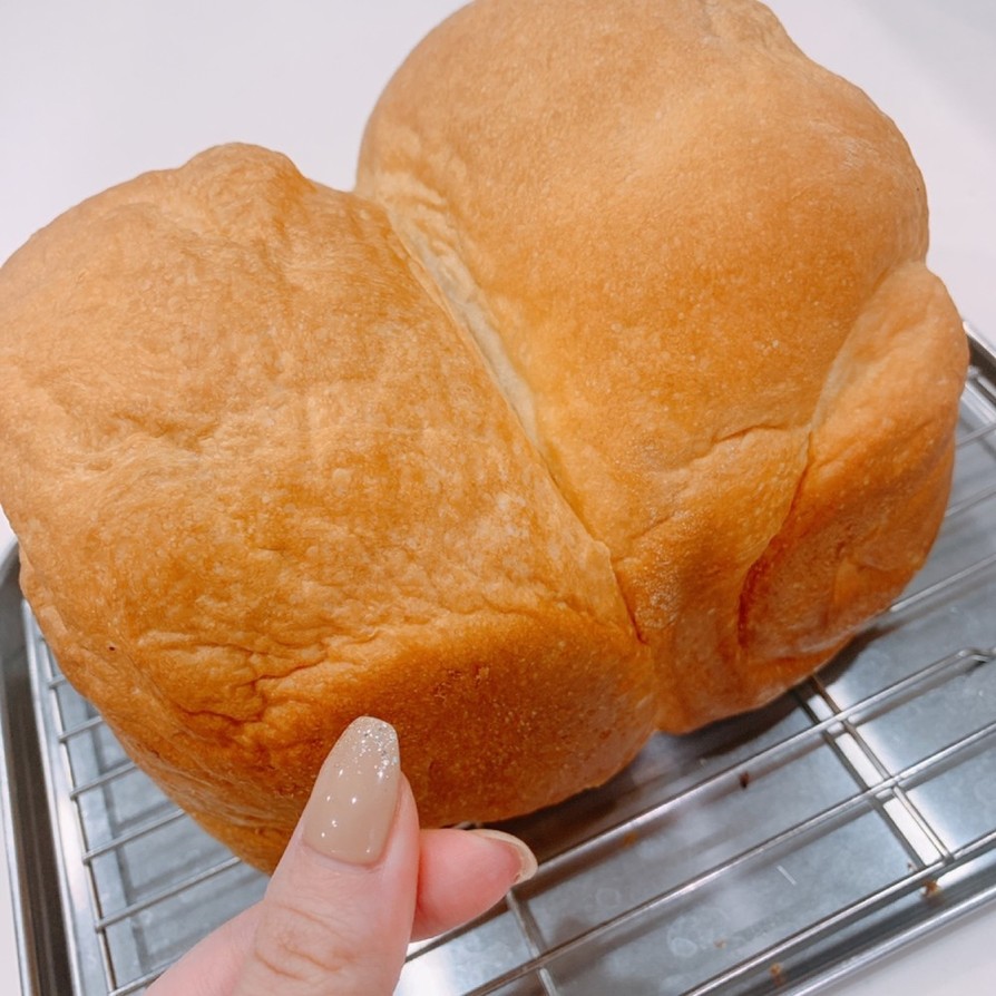 外カリ中フワ生食パンの画像