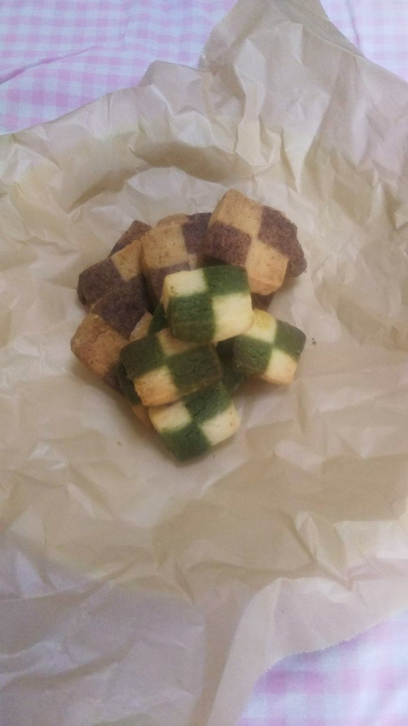 抹茶とチョコのバニラアイスBOXクッキーの画像