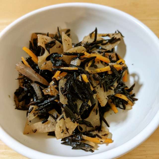 れんこんシャキシャキひじきの煮物 レシピ 作り方 By サニー大好き クックパッド 簡単おいしいみんなのレシピが358万品