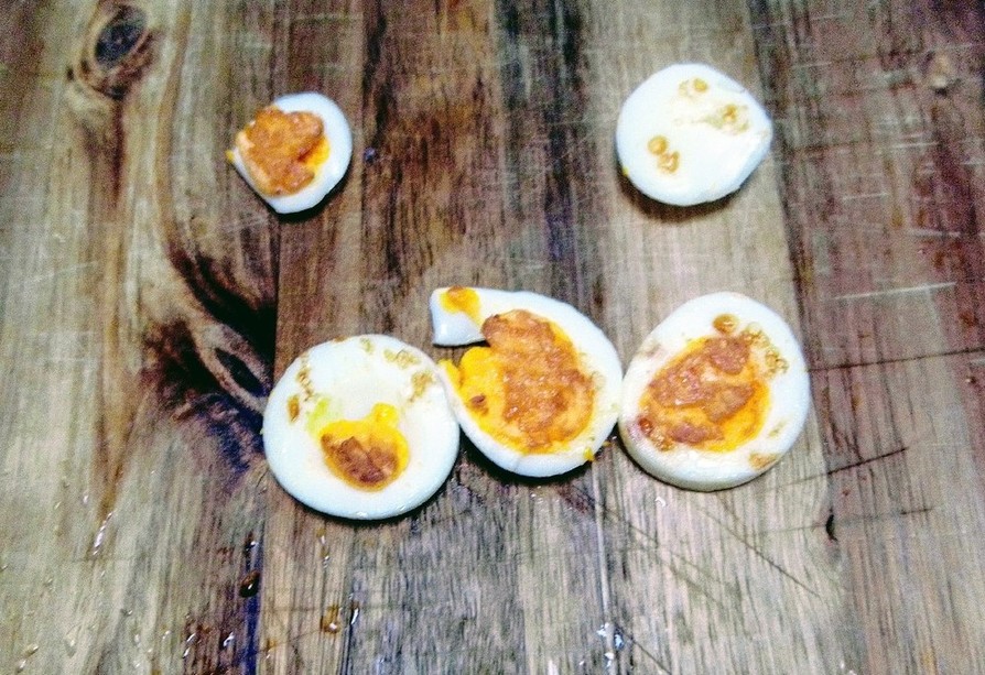 ゆで焼き卵の画像