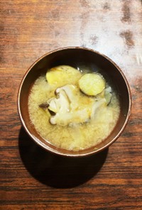茄子と椎茸の神楽南蛮味噌汁
