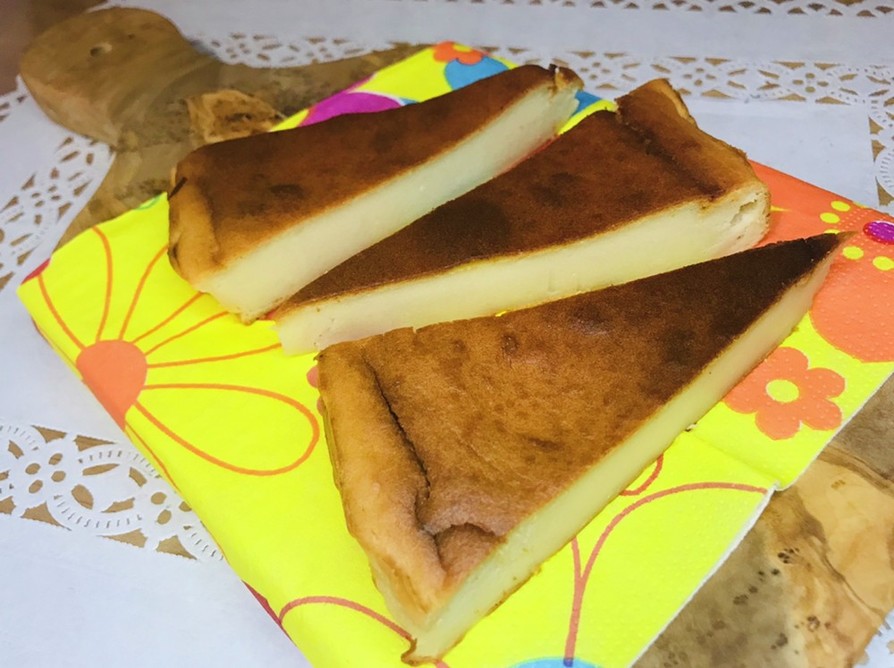 ベイクドチーズケーキ大人のカシス風味の画像