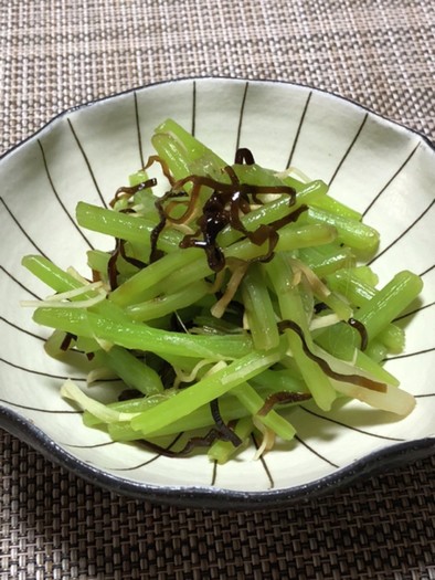 山菜みずの塩こんぶ生姜和えの写真