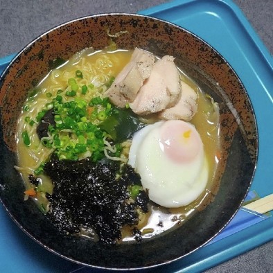 何食べ☆ケンジのサッポロ一番味噌ラーメンの写真
