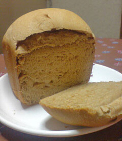 HBで全粒粉100％の食パンの写真