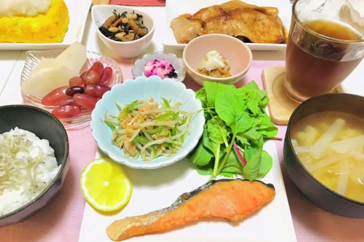 焼き鮭 お魚メインの夕飯献立 レシピ 作り方 By 体裁よく クックパッド 簡単おいしいみんなのレシピが361万品