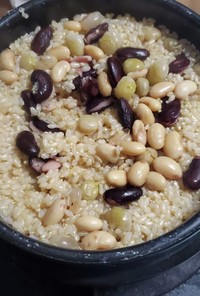 豆入り玄米もちもちご飯●お鍋で簡単！