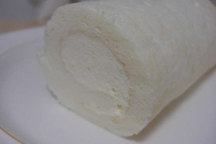 さっぱりしゅわっ 白いロールケーキ レシピ 作り方 By Ayuci クックパッド 簡単おいしいみんなのレシピが362万品