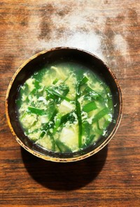 韮たま豆腐のオクラ入り出汁スープ