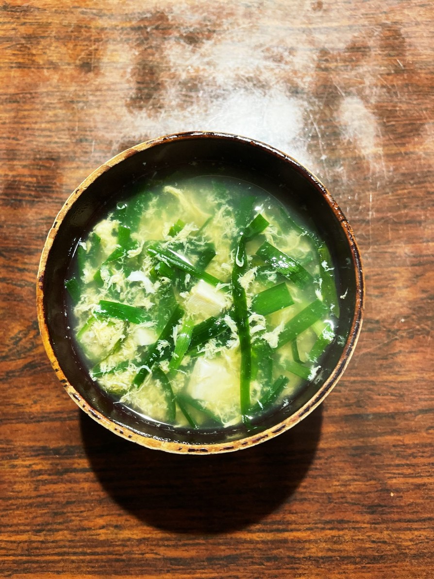 韮たま豆腐のオクラ入り出汁スープの画像