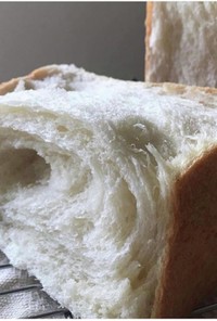 100%牛乳で作る『ふわふわ食パン』