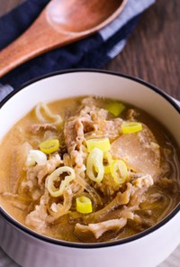 豚肉と大根の春雨味噌スープ
