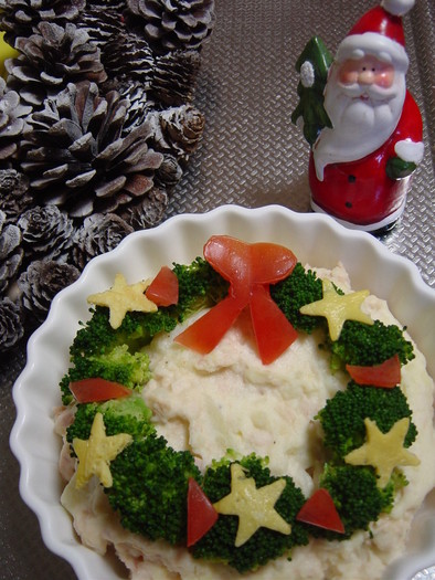 クリスマス☆ツナポテトサラダでリースの写真