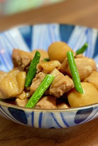 ごはんがすすむ里芋と鶏肉の煮物
