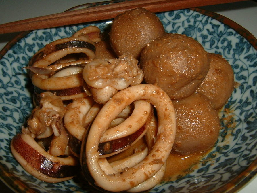 里芋とイカのワタ煮の画像