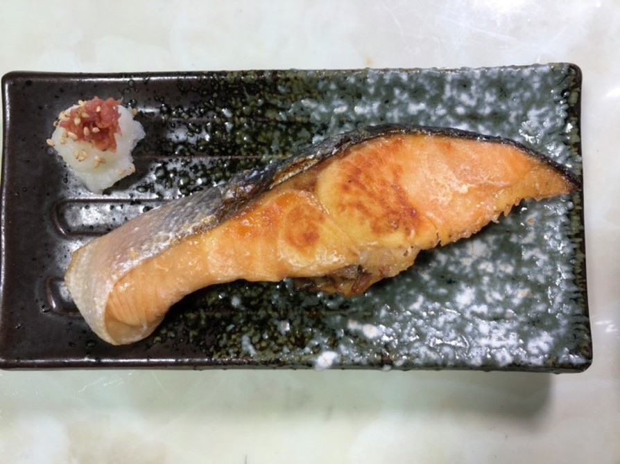 鮭はフライパンで簡単焼き☆の画像