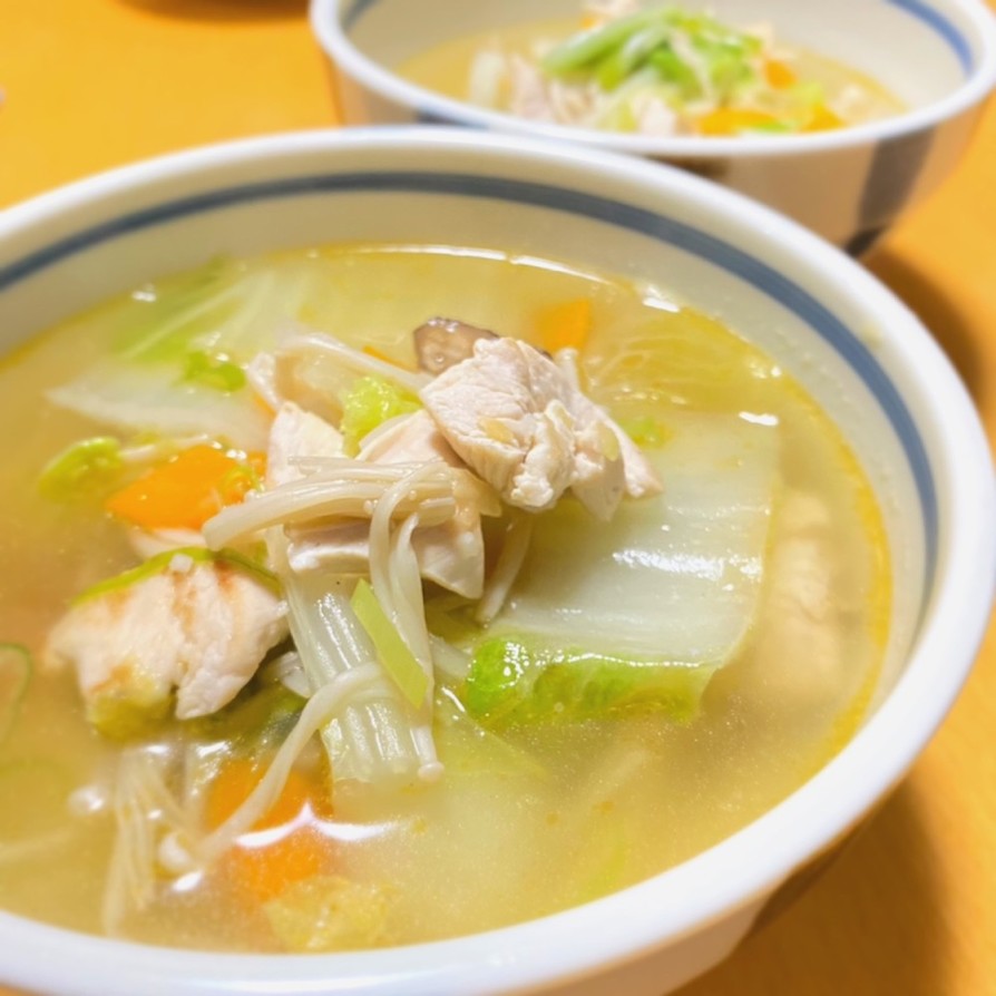 やさしい味♫鶏スープ （参鶏湯風）の画像