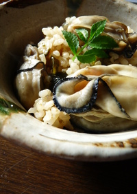 牡蠣と若布の玄米炊き込みご飯