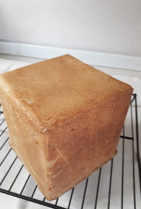 スペルト小麦100％角食パン