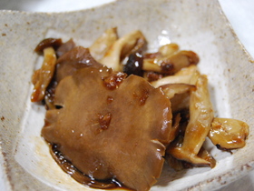 ジャンボしめじのしょうが焼き