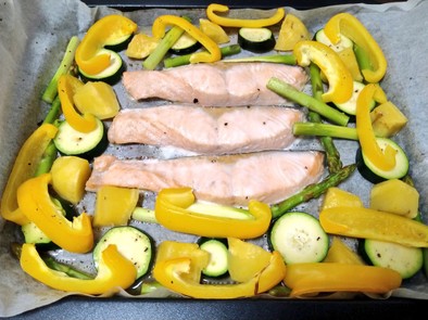 鮭のオーブン焼き レモンバター風味の写真