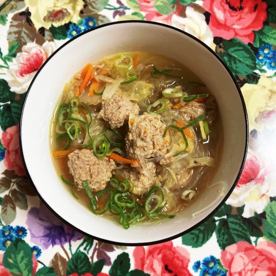 給食の肉団子スープの画像