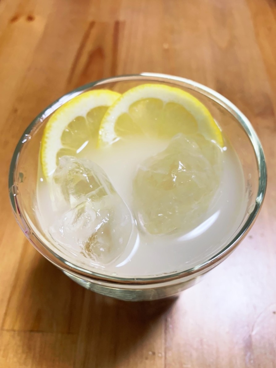 レモン乳酸飲料ソーダ（檸檬養樂多）の画像