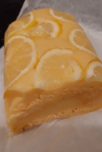 ハンガリー　レモンのカスタードケーキ