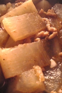 豚挽肉と大根の生姜風味ピリ辛スープ