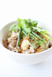 レモングラス【鶏のベトナム風炊き込みご飯