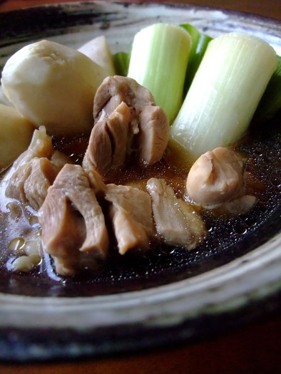 【話題】里芋と長葱と鶏肉のスープ煮の写真