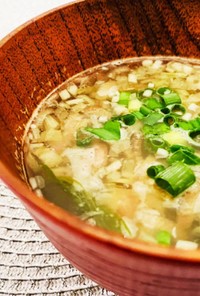 ヘルシー♡めかぶと豆腐のとろみスープ