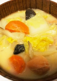 鮭と白菜ときのこのミルクスープ