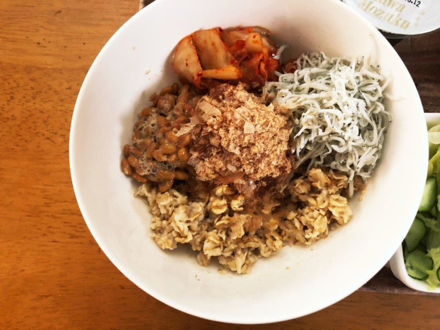 栄養満点オートミールのキムチ納豆の画像