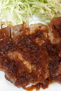 【ポークジンジャー】厚切り肉の生姜焼き