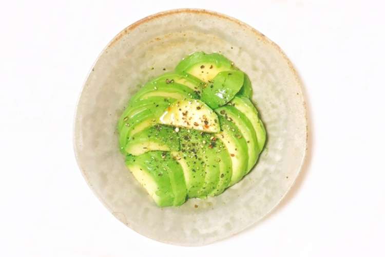 まるごとアボカドの 簡単和風マリネ レシピ 作り方 By はるいろエプロン クックパッド 簡単おいしいみんなのレシピが362万品