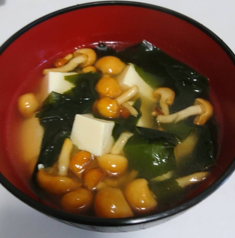 簡単！豆腐となめこの生姜コンソメスープ♪の画像