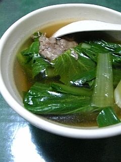 青梗菜と牛肉の中華スープの画像