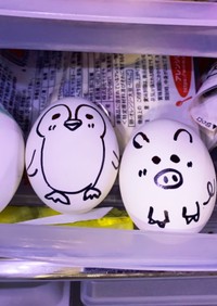 冷蔵庫の可愛い？茹で卵たち