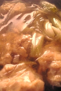 鶏挽肉と玉葱の肉団子と青梗菜の春雨スープ