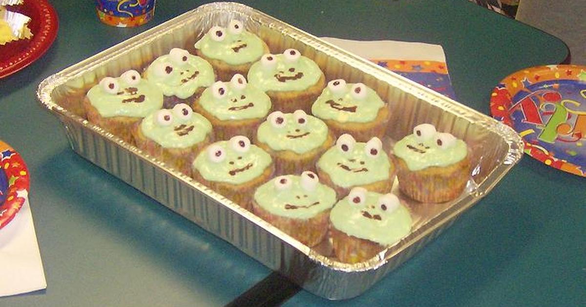 アメリカの誕生会用 カエルカップケーキ レシピ 作り方 By Y Pafu クックパッド 簡単おいしいみんなのレシピが356万品